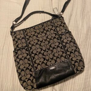 Coach Park Signature Hobo Bag No. F30341